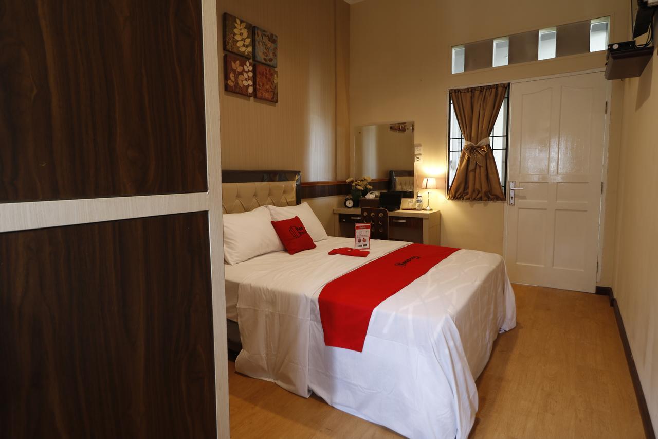 Reddoorz Plus Near Universitas Sumatera Utara Medan Exterior foto