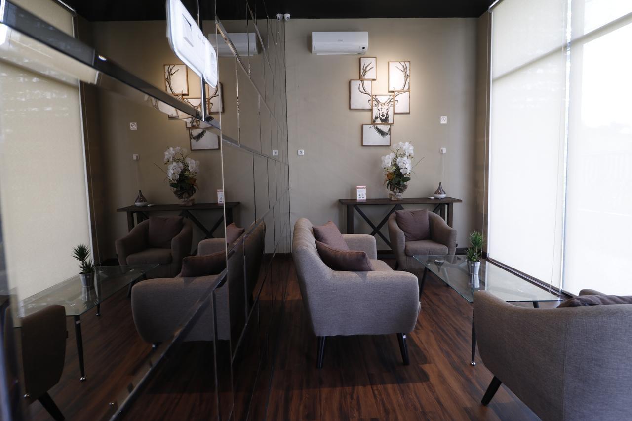 Reddoorz Plus Near Universitas Sumatera Utara Medan Exterior foto