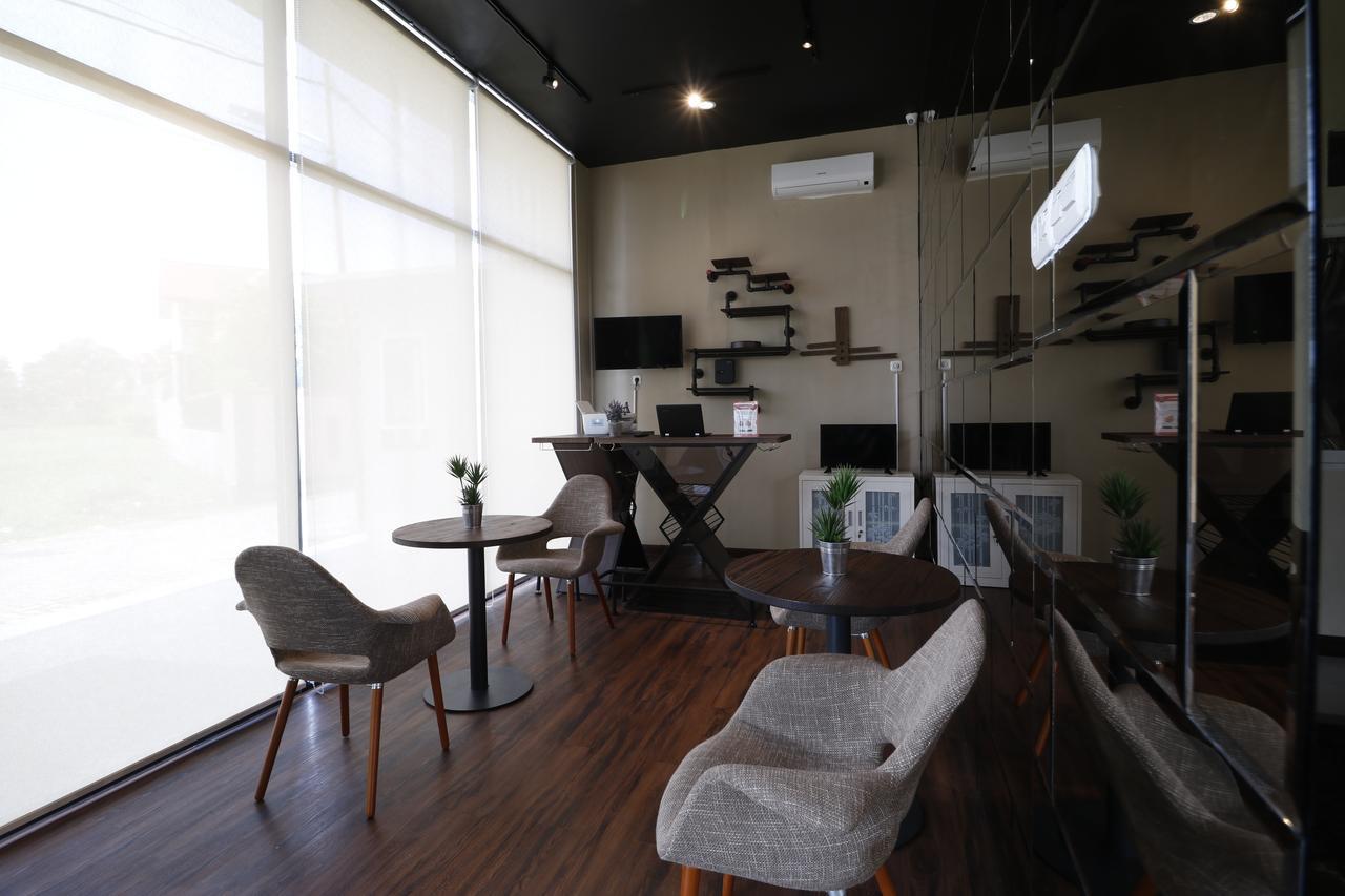 Reddoorz Plus Near Universitas Sumatera Utara Medan Exterior foto