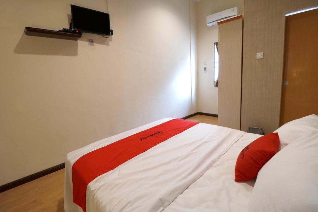 Reddoorz Plus Near Universitas Sumatera Utara Medan Exterior foto